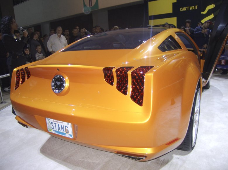 2006 ford mustang giugiaro