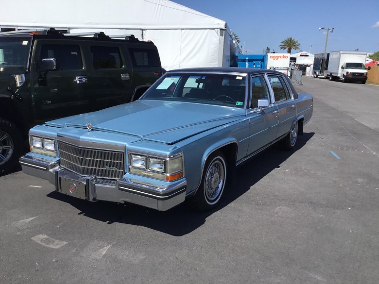 Cadillac fleetwood brougham 1978