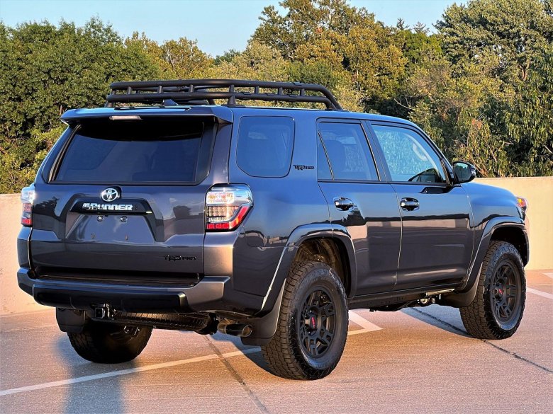 Toyota 4runner v рестайлинг
