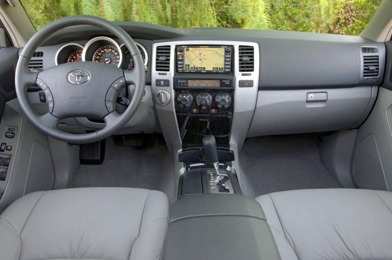 Toyota 4runner 2006 салон
