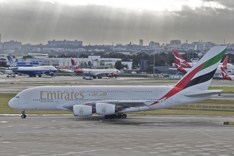 Airbus a 380 800 emirates