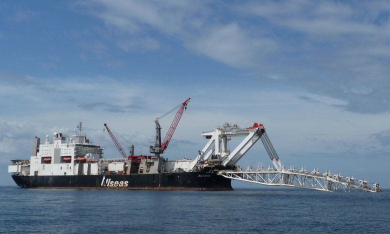 Трубоукладчик морской