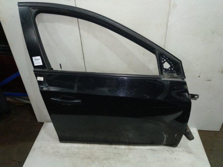 Дверь передняя правая фокус 3