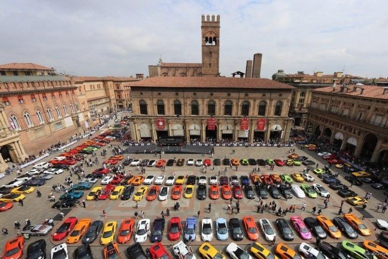 Италия болонья