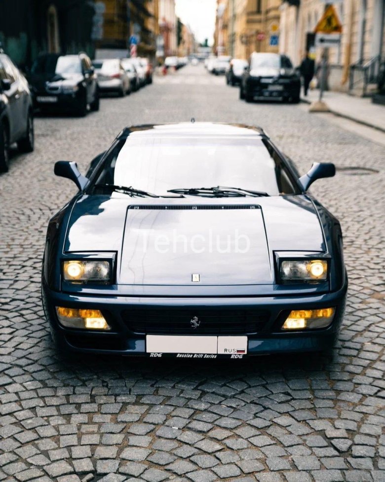 Автомобиль ferrari