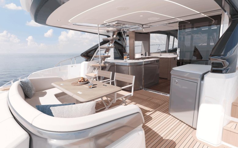 Яхта принцесса v65