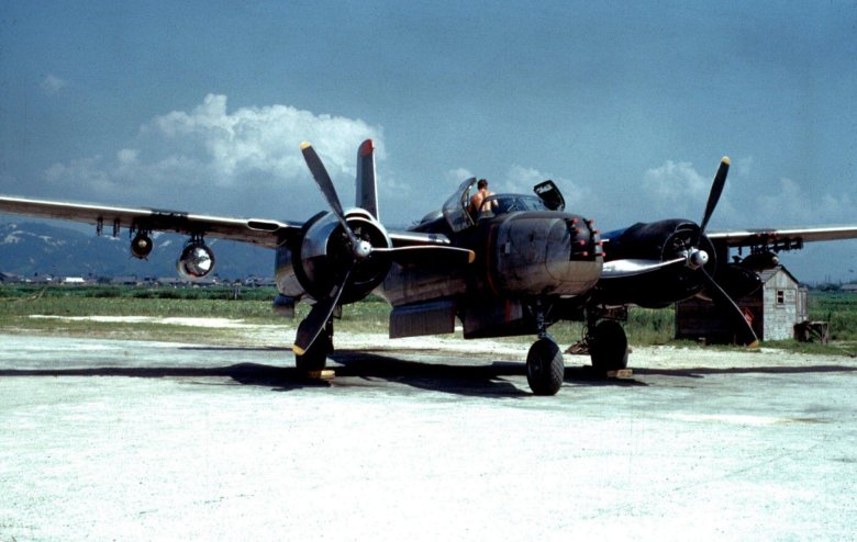 Самолет a-26в invader