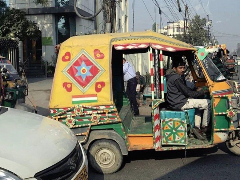 Индийский тук-тук транспорт