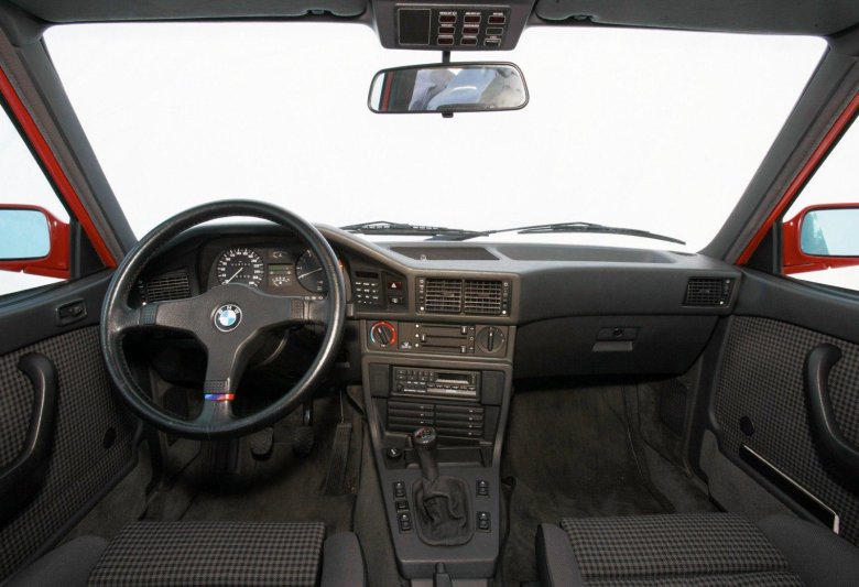 Bmw e 28 салон