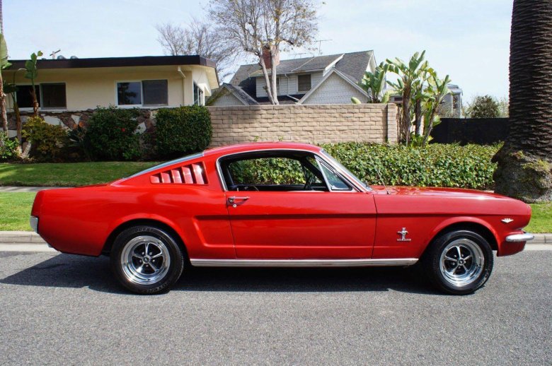 Ford mustang 2