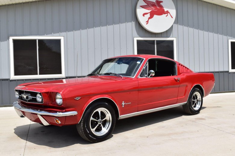 Ford mustang 2+2 fastback 1965