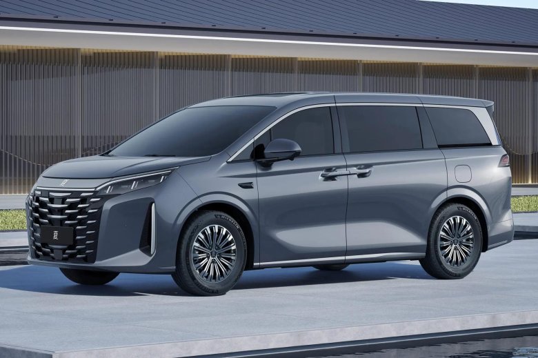 Новый минивэн