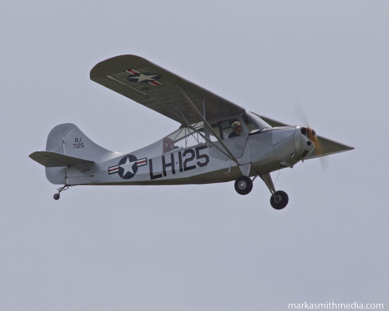 Piper j-3c-65 cub