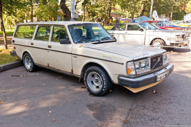 Volvo 265 wagon