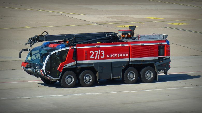 Пожарная машина rosenbauer panther