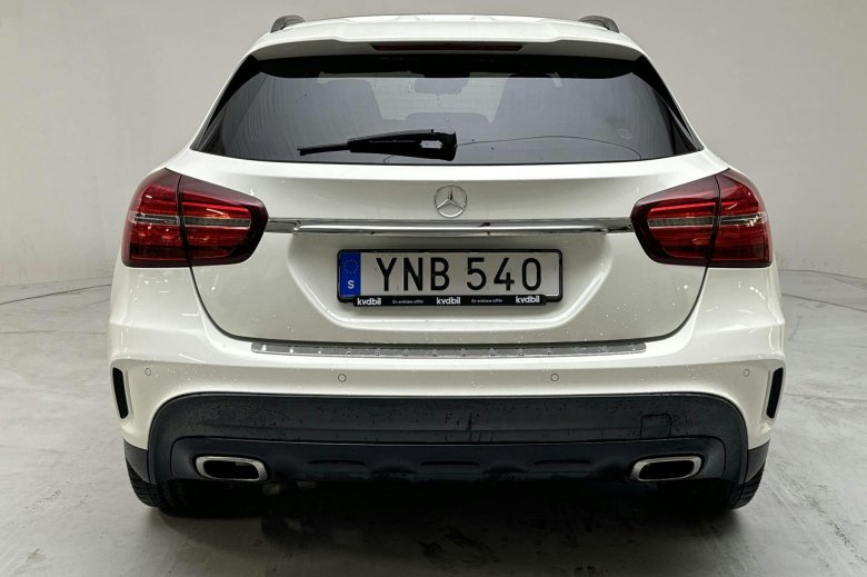 Mercedes benz gla