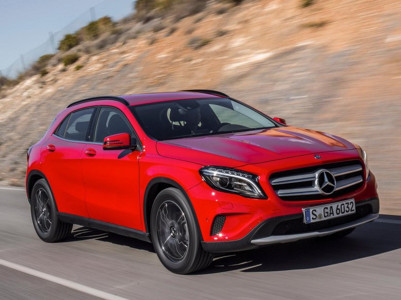 Mercedes benz gla 200