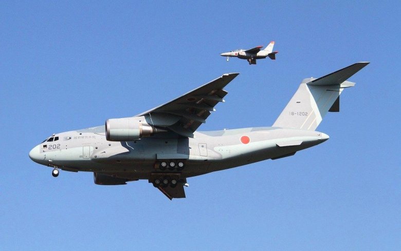 Самолет кавасаки с 2