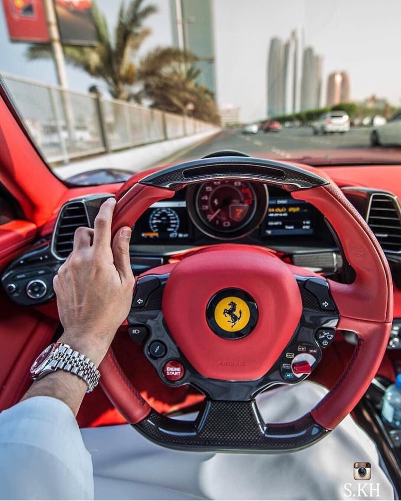 Феррари 458 италия салон