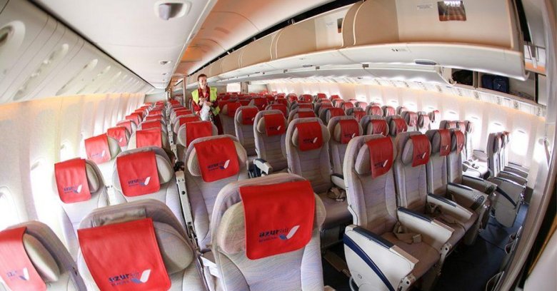 Боинг 777-300 салон эконом класса