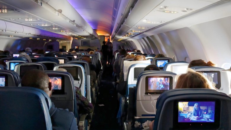 Салон самолета