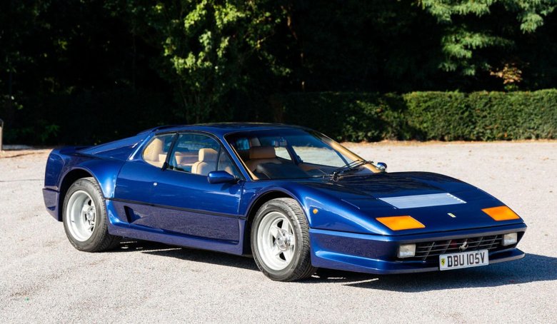 Автомобиль ferrari