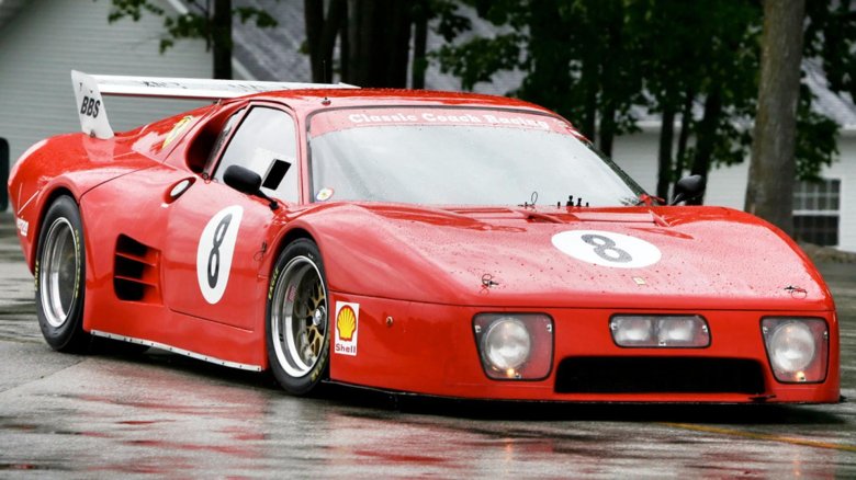 Автомобиль ferrari