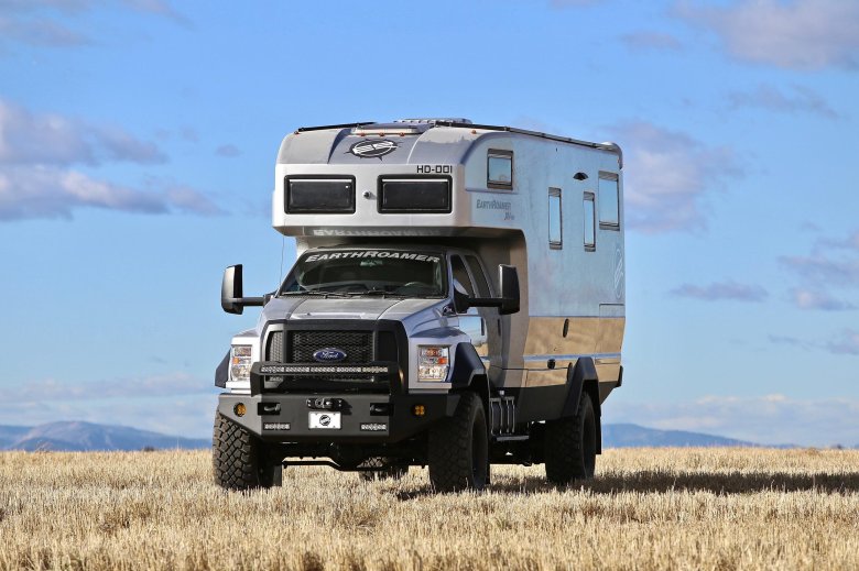 Ford f750 earthroamer xv-hd