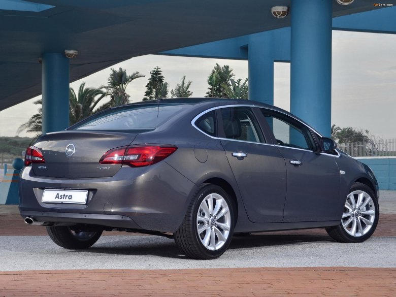 Opel astra 2014 седан