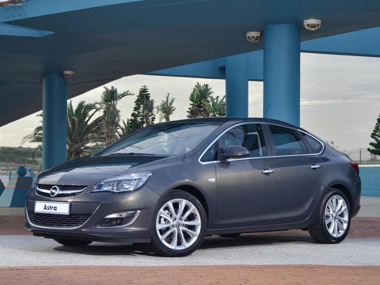 Opel astra j
