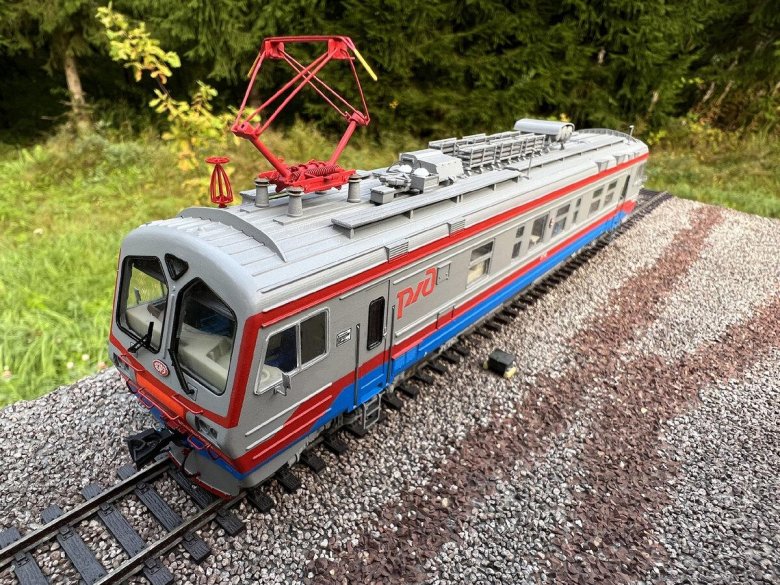 Модель электровоза чс2-718