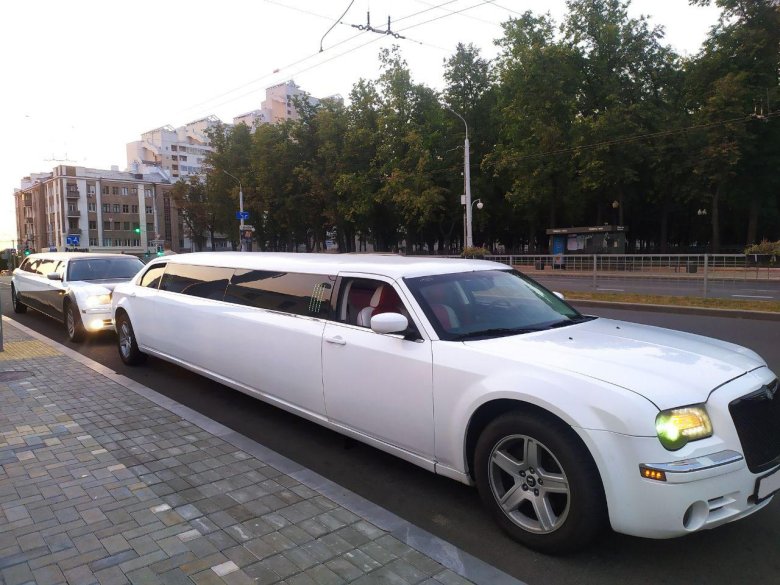 Chrysler 300 c лимузин