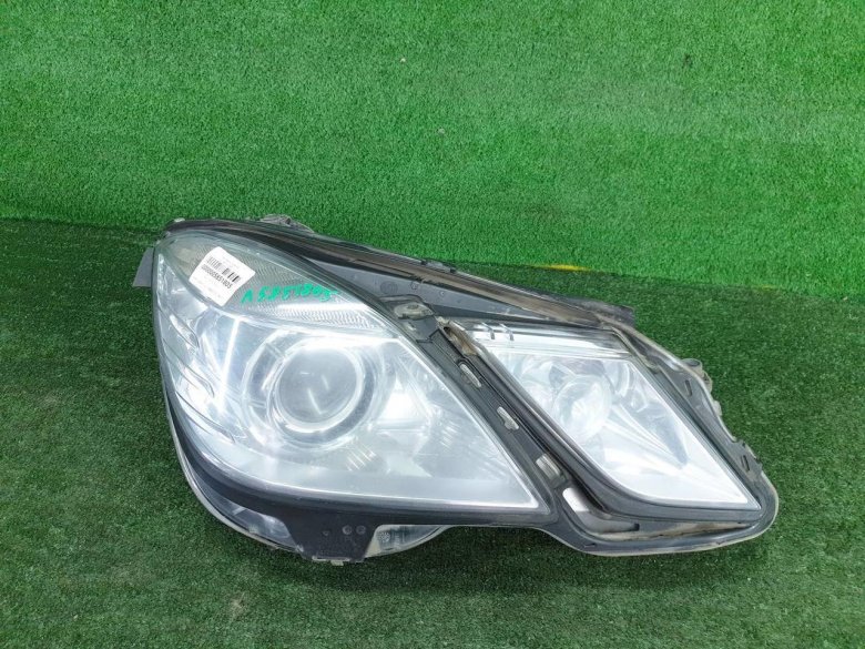 Фара mercedes