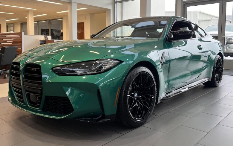 Bmw m 4 green