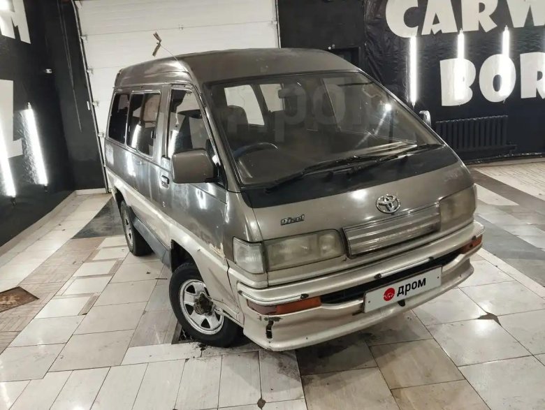 Тойота таунайс