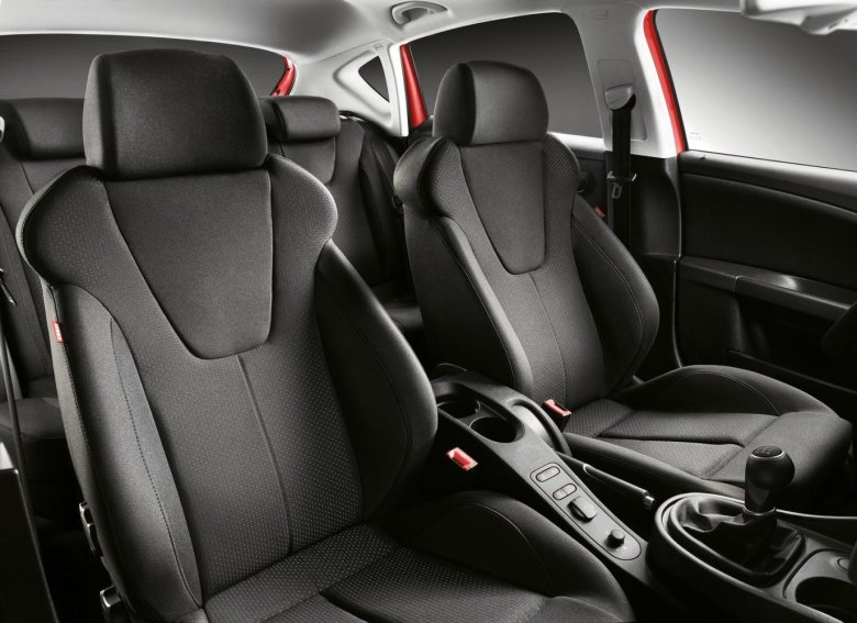 Seat leon 2012 салон