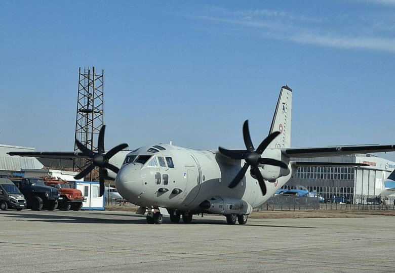 Alenia c-27 spartan самолет