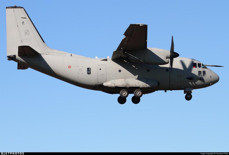 Самолет спартан италия