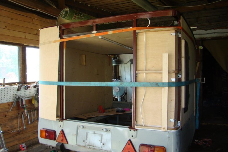 Жилой модуль на прицеп скиф