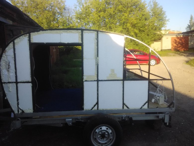 Легковой прицеп автодом маз