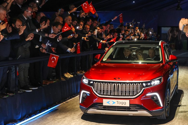 Машина в туркие togg