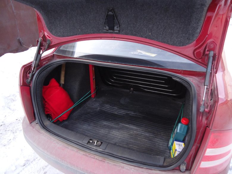 Шкода фабия 1.2 багажник