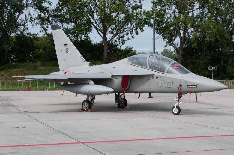 Самолет м-346 ввс италии