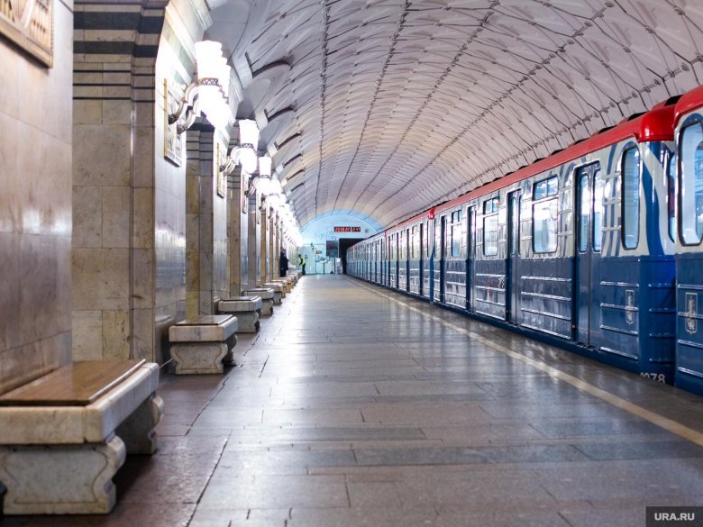 Станции метро москва