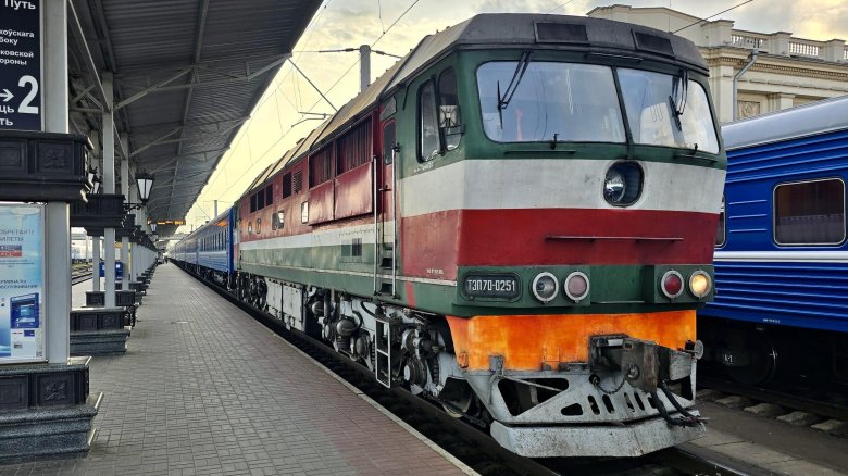 Пассажирские поезда