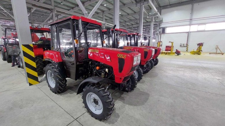 Трактор беларус 422.1