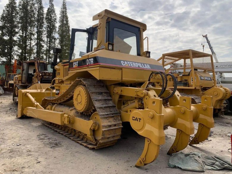 Бульдозер caterpillar