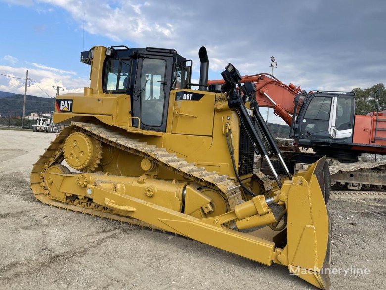 Бульдозер cat d8r