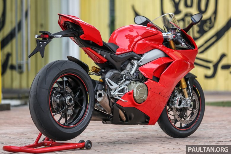 Мотоцикл ducati panigale v4 s