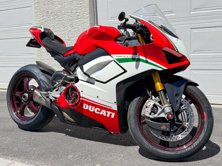 Дукати panigale v4